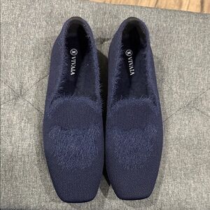 VIVAIA Women's Classic Navy Slip-On Loafers